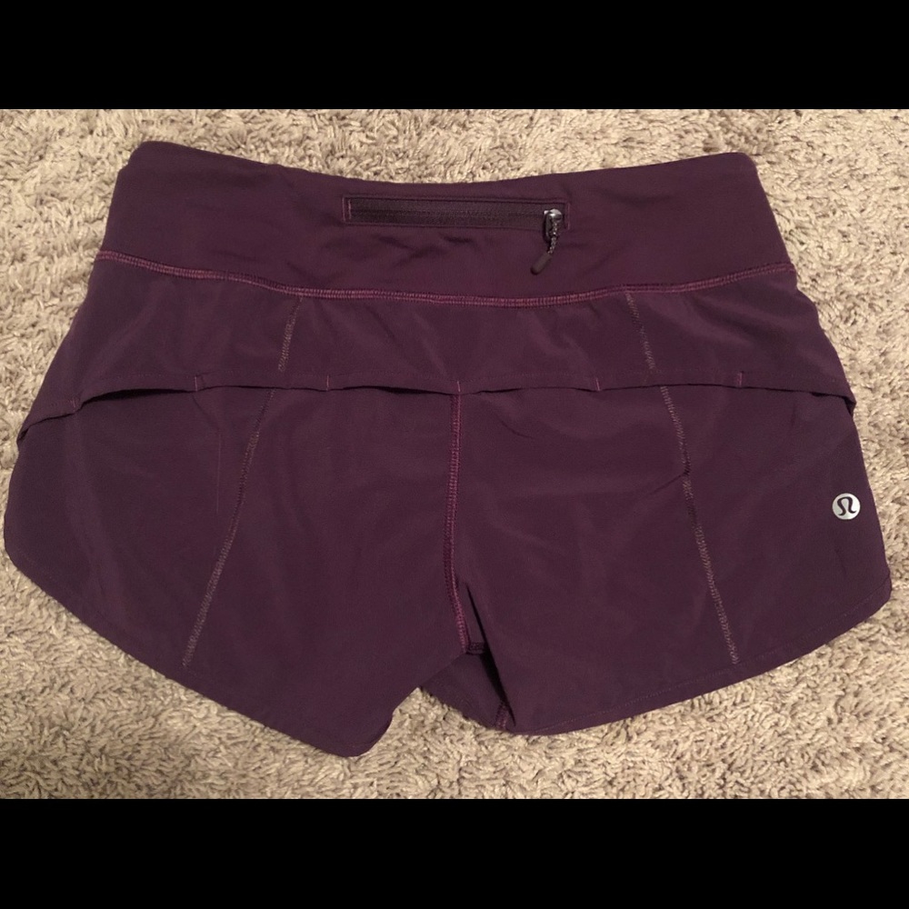 LULULEMON - SPEED UP SHORTS - SIZE 2 - INSEAM 2.5